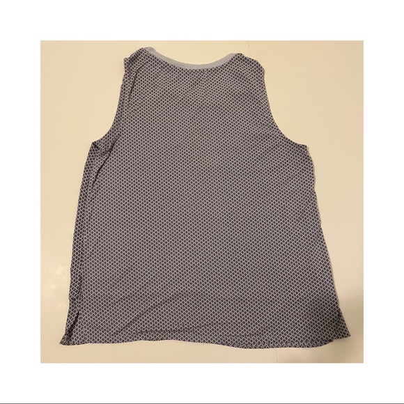 Women's Loft sleeveless top. Size S - Picture 2 of 4